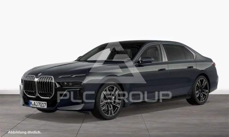 2025 BMW 740