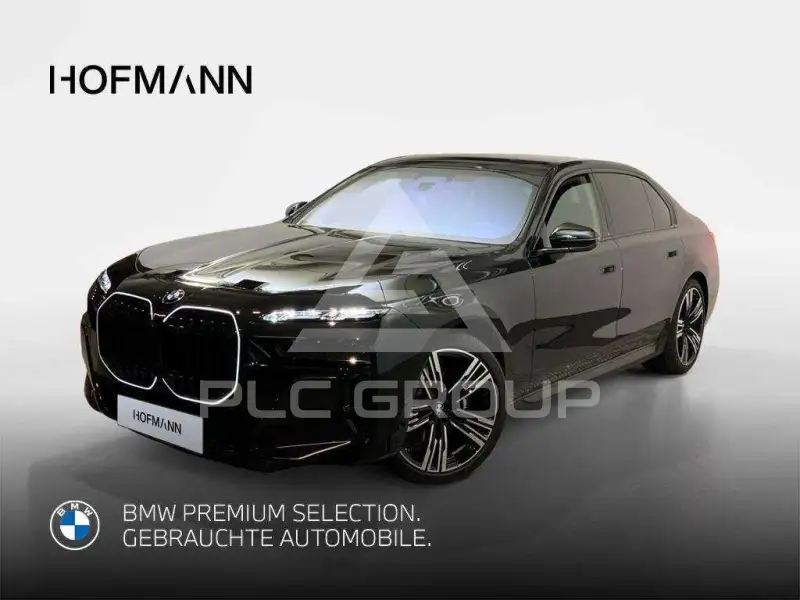 2025 BMW 740