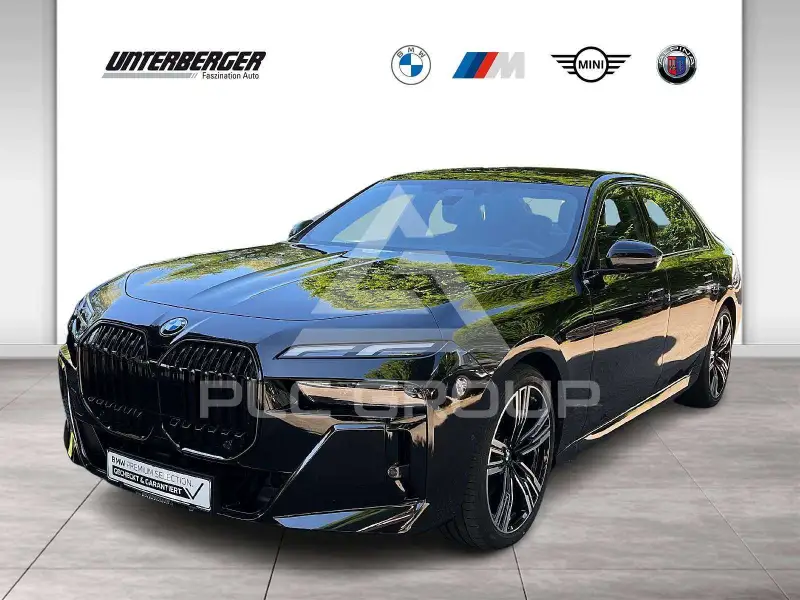 2025 BMW 740