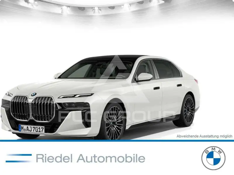 2025 BMW 740