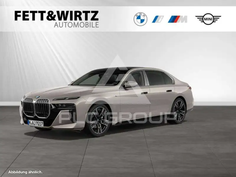 2025 BMW 740