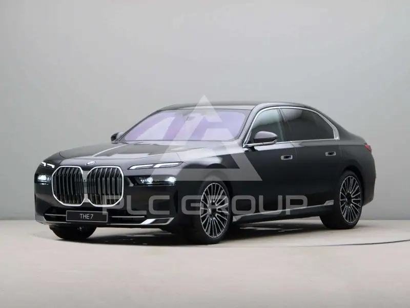 2025 BMW 740