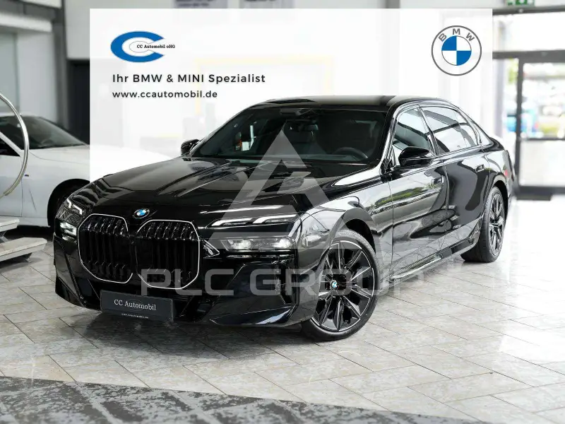 2025 BMW 740