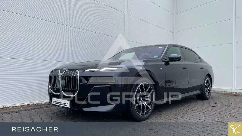 2025 BMW 740