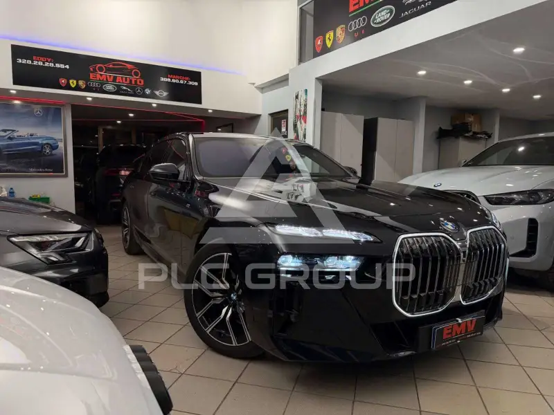 2025 BMW 740