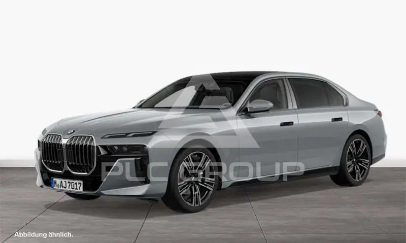 2025 BMW 740