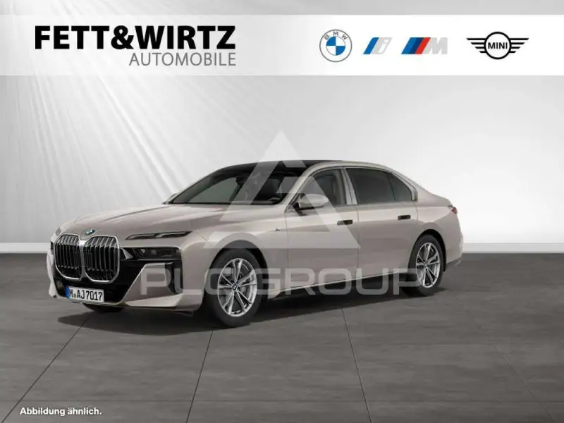 2025 BMW 740