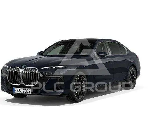 2025 BMW 740