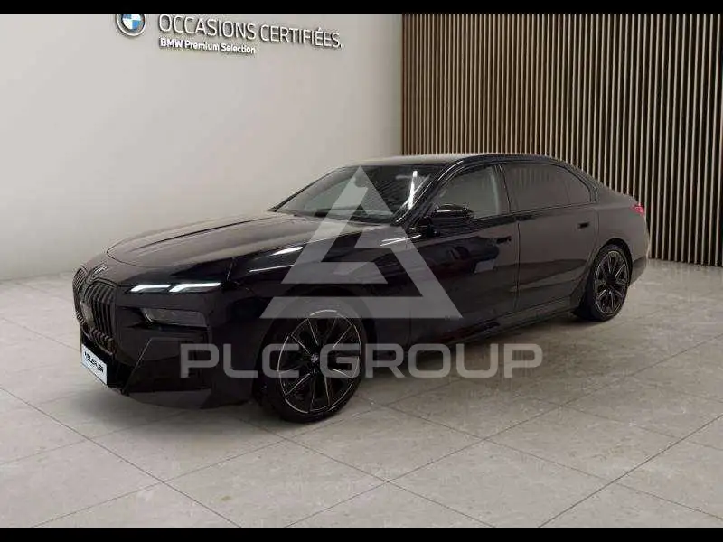 2025 BMW 750