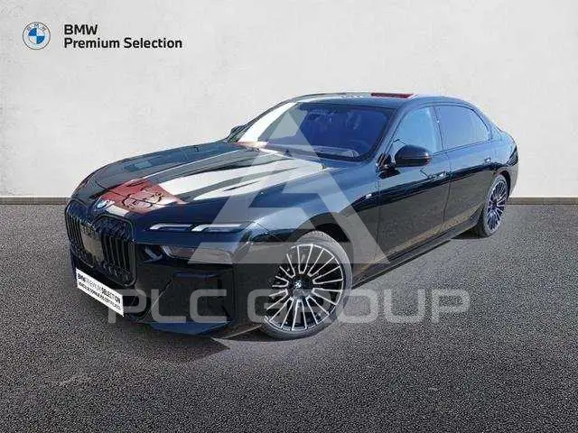 2025 BMW 750