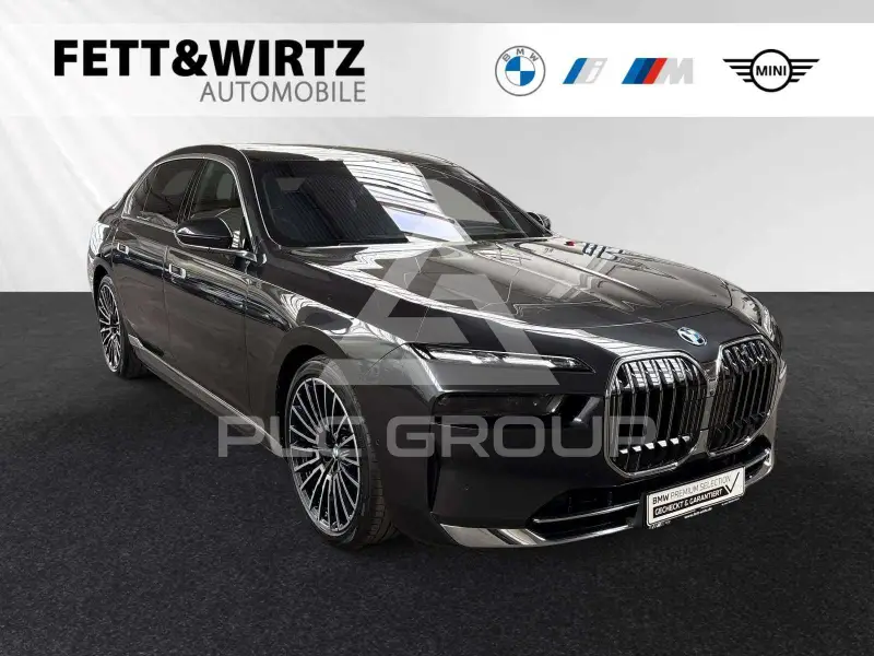 2025 BMW 750