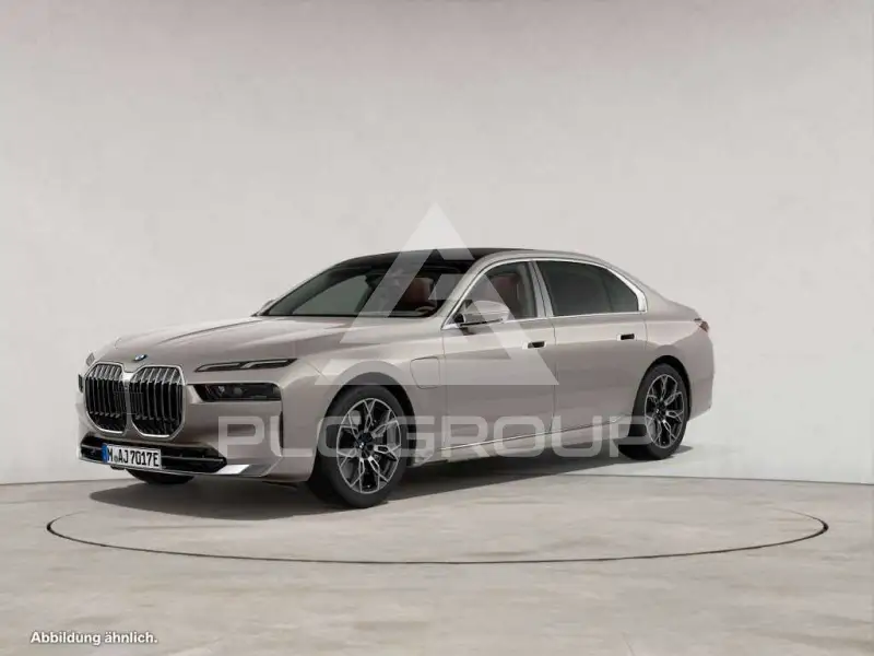 2025 BMW 750