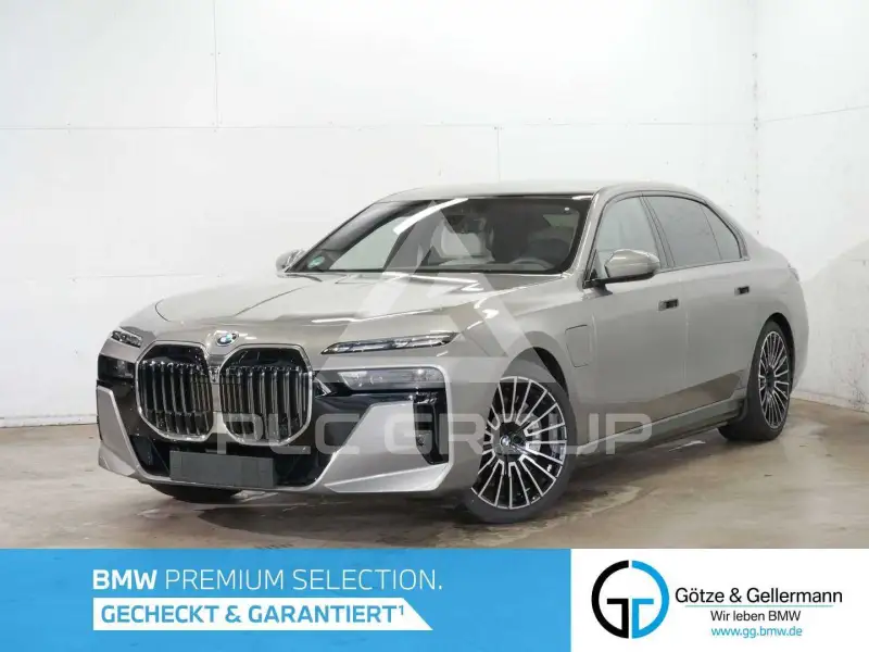 2025 BMW 750