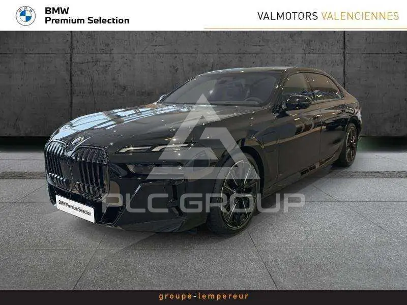 2025 BMW 750