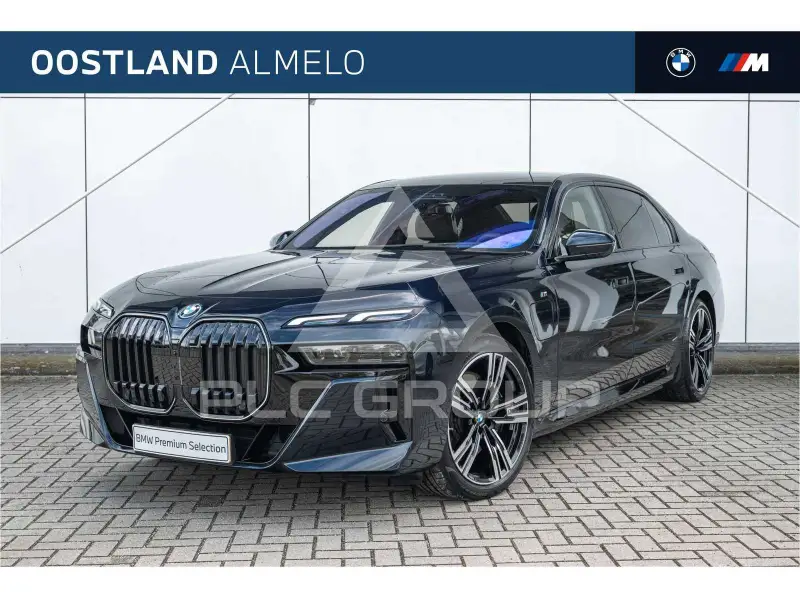 2025 BMW 750