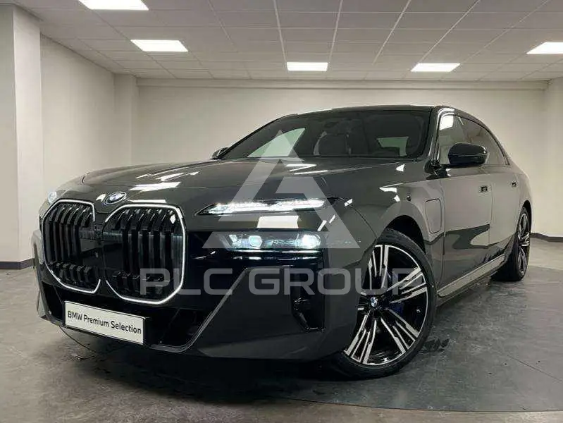 2025 BMW 750