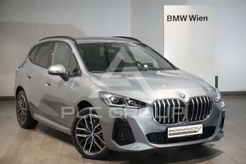 2025 BMW 230