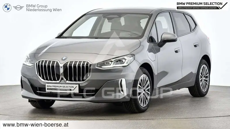 2025 BMW 230
