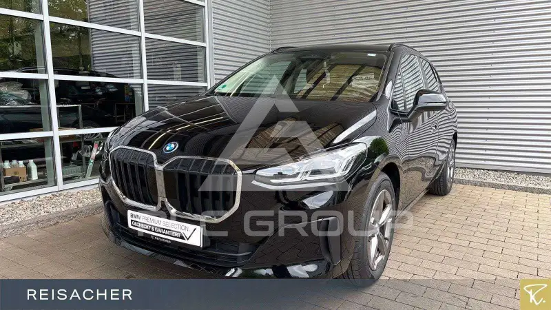 2025 BMW 230