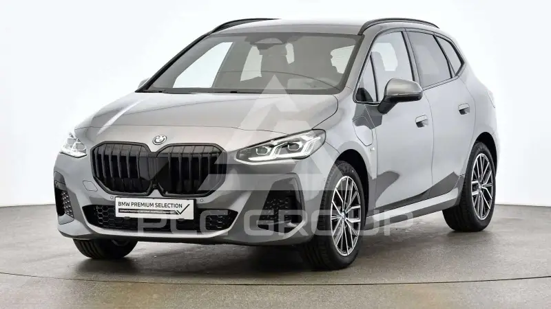 2025 BMW 230