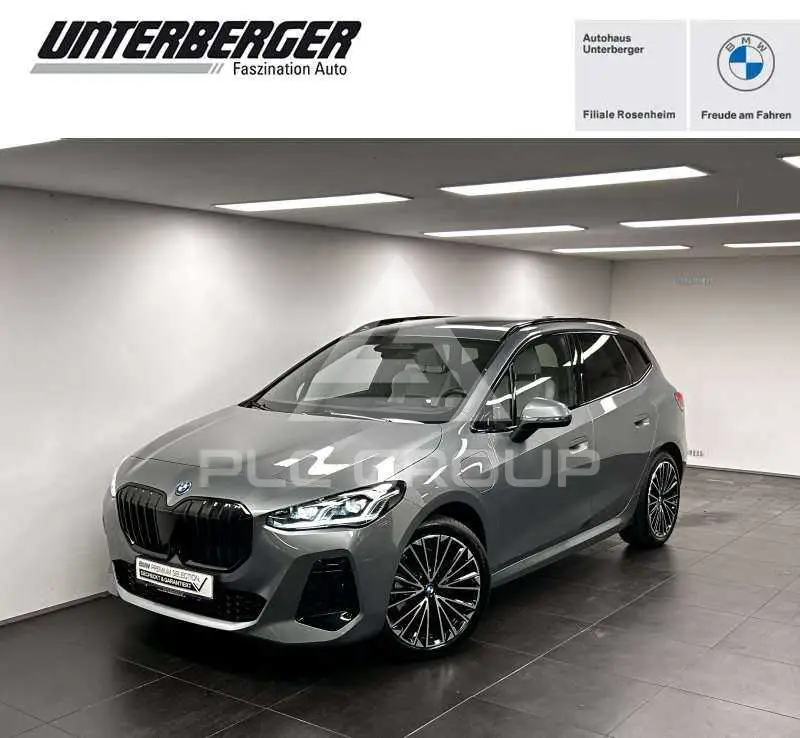 2025 BMW 230