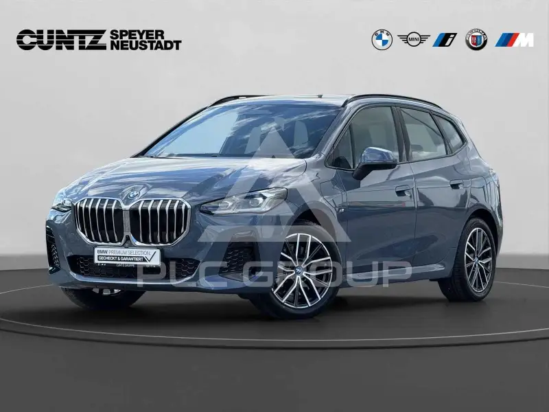 2025 BMW 230