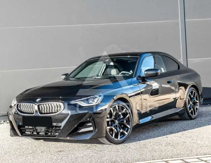 2025 BMW 230
