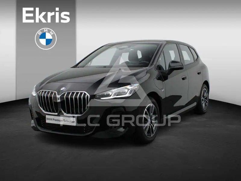 2025 BMW 230