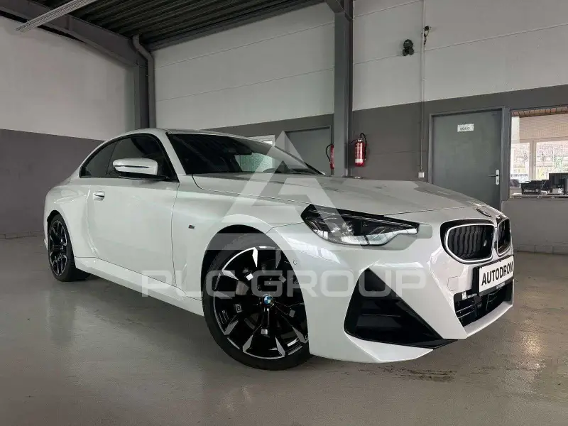 2025 BMW 230