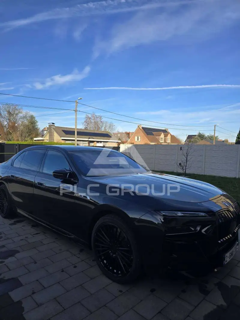 2025 BMW 760