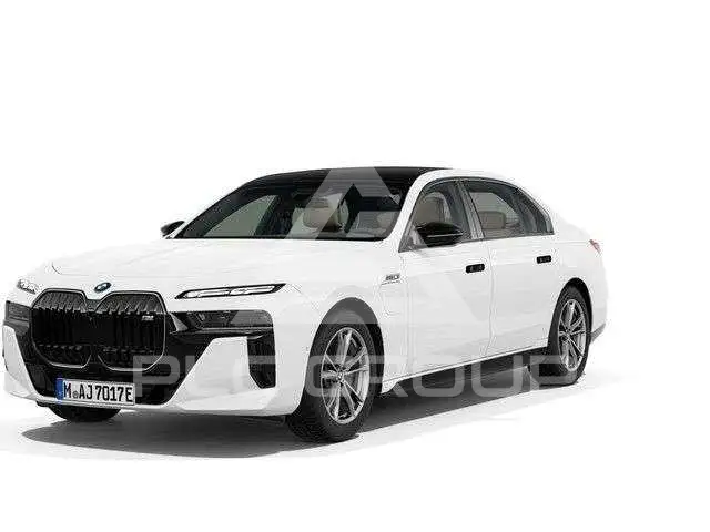 2025 BMW 760