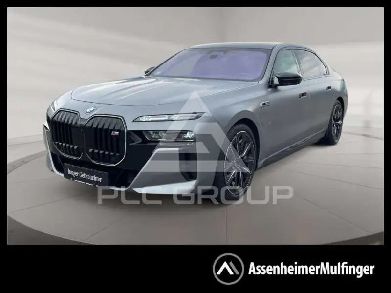 2025 BMW 760