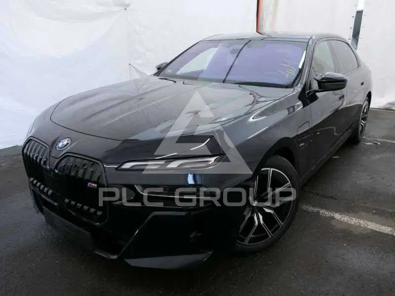 2025 BMW 760
