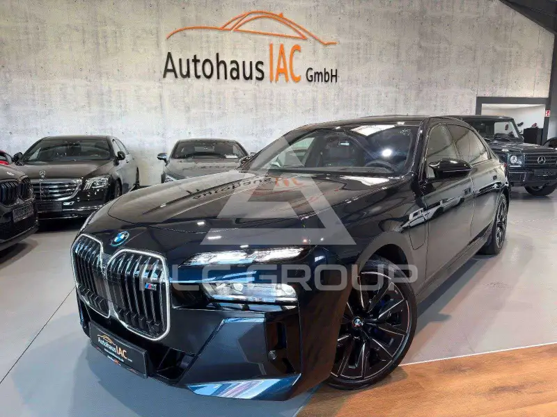 2025 BMW 760