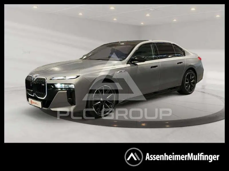 2025 BMW 760