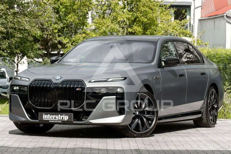 2025 BMW 760