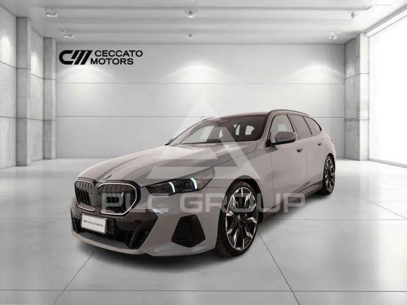 2025 BMW I5