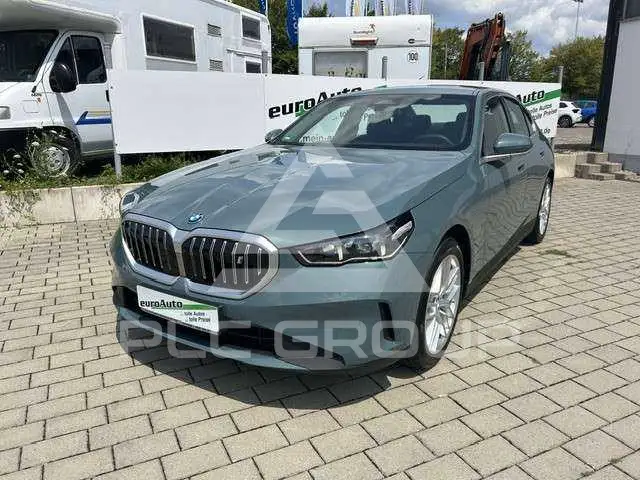 2025 BMW I5