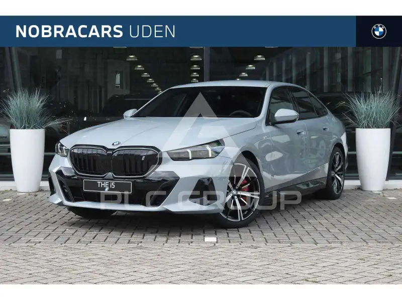 2026 BMW I5
