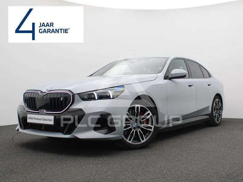 2025 BMW I5