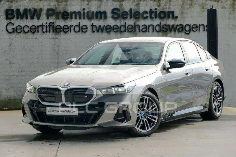 2025 BMW I5