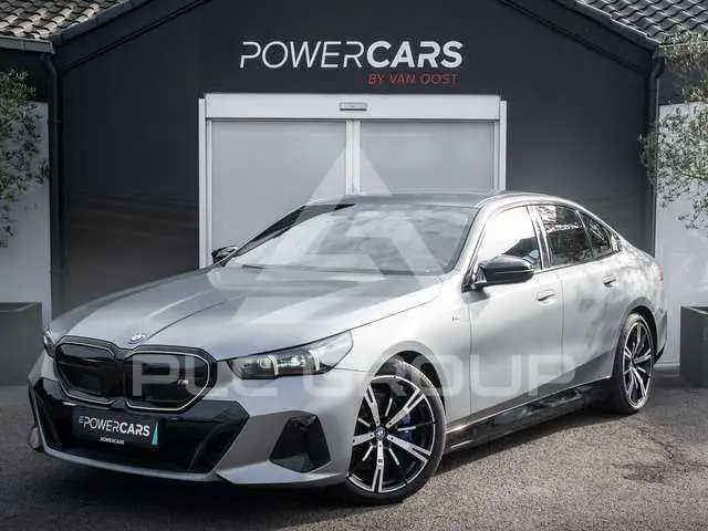 2025 BMW I5