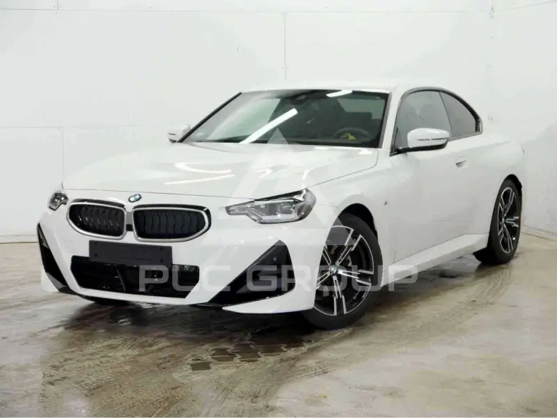 2025 BMW 220