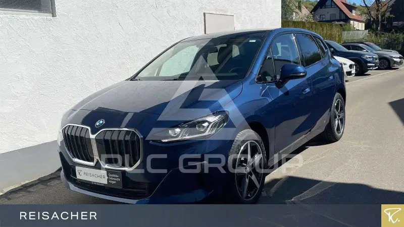 2025 BMW 220