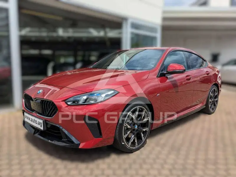 2025 BMW 220