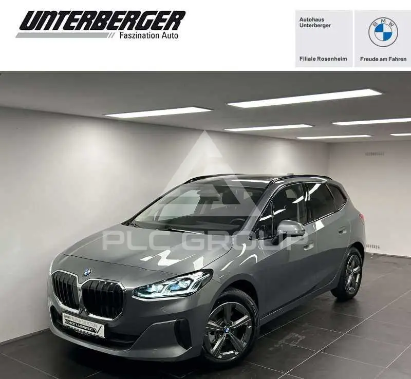 2025 BMW 220