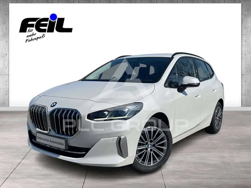2025 BMW 220