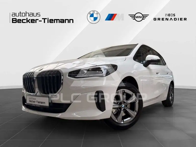 2025 BMW 220