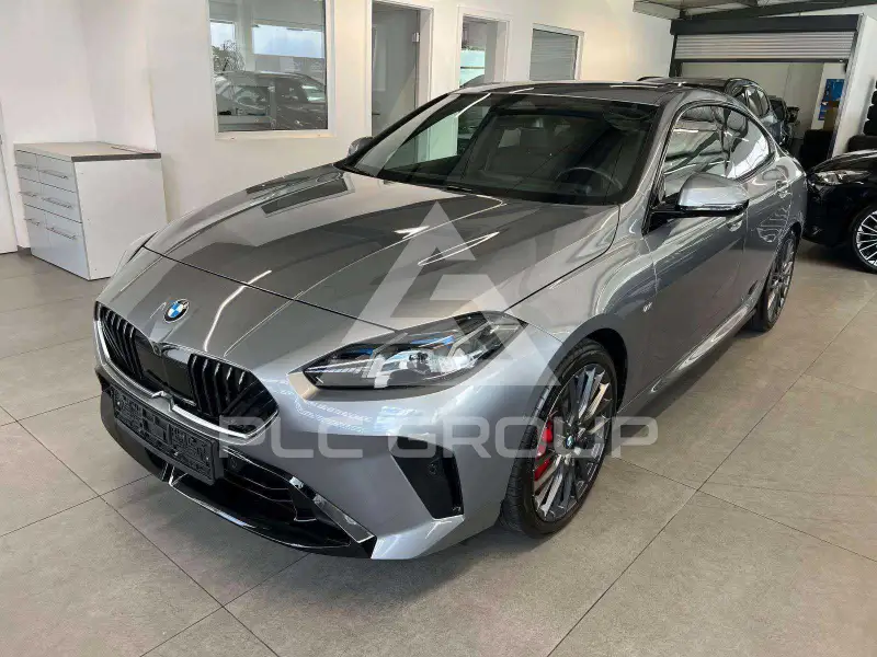 2025 BMW 220