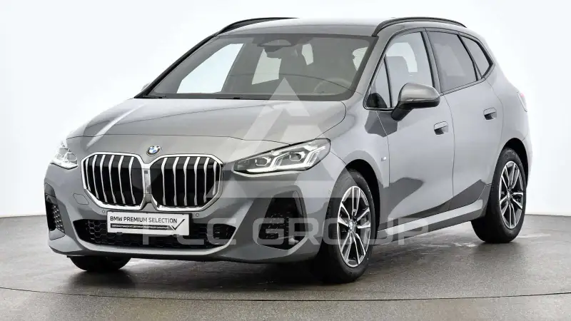 2025 BMW 220